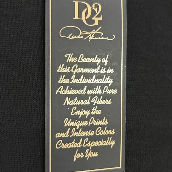 NWT DG2 by Diane Gilman long-sleeve top with ruffle bell sleeves round neck M - Picture 12 of 12